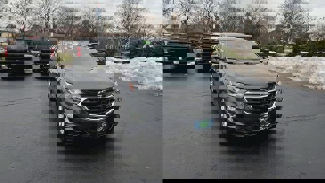 Certified 2020 Chevrolet Equinox LT w/ Driver Convenience Package image 3
