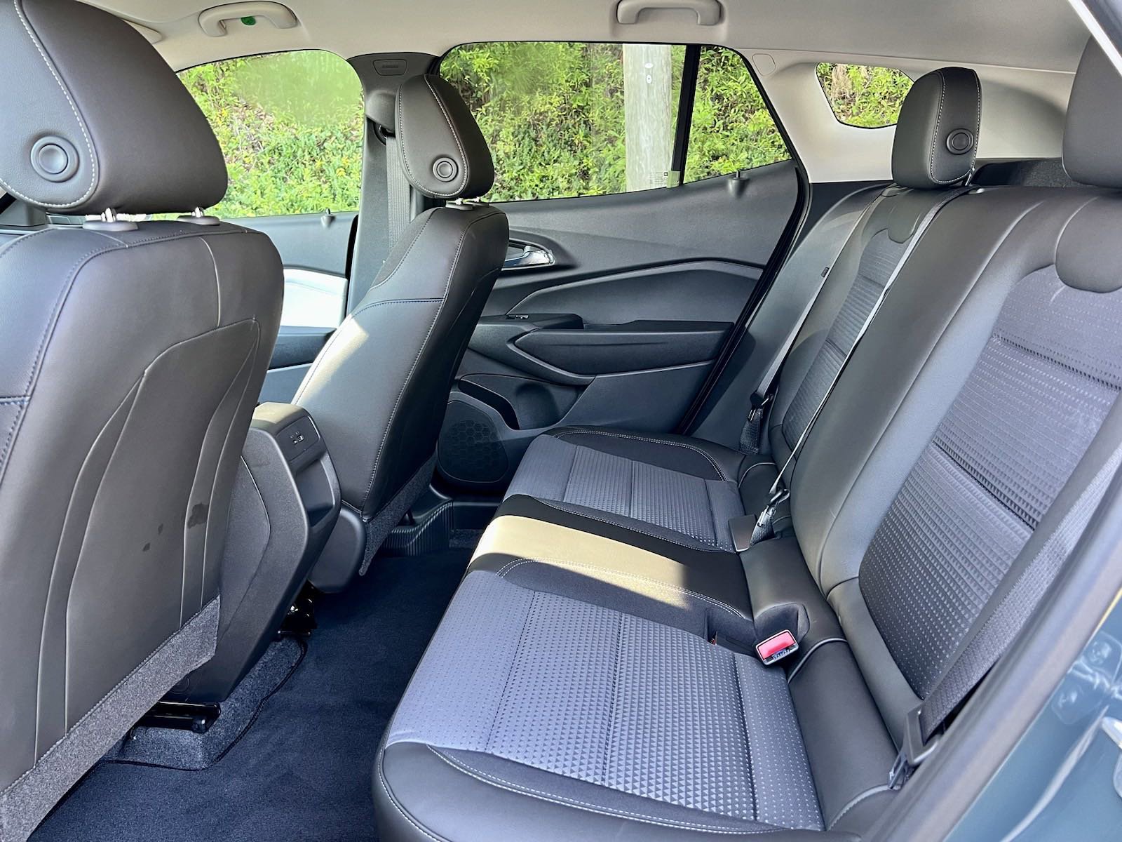 New 2025 Chevrolet Trax LT w/ Driver Confidence Package image 30