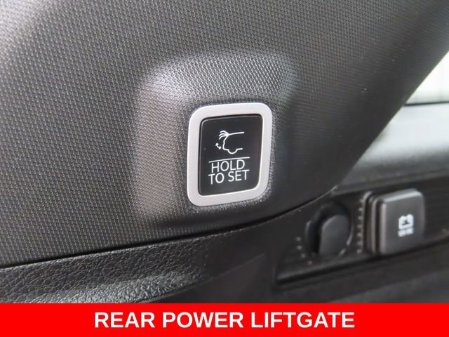 Used 2023 Jeep Grand Cherokee Altitude AWD/4WD image 32