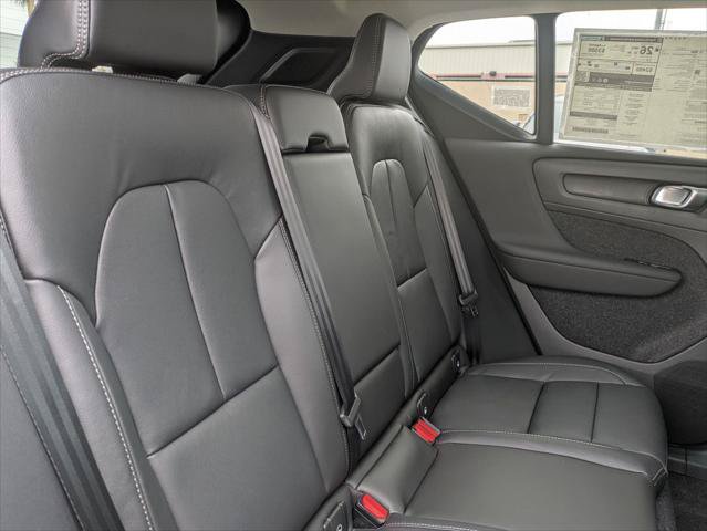 New 2026 Volvo XC40 B5 Ultra w/ Climate Package AWD/4WD image 13