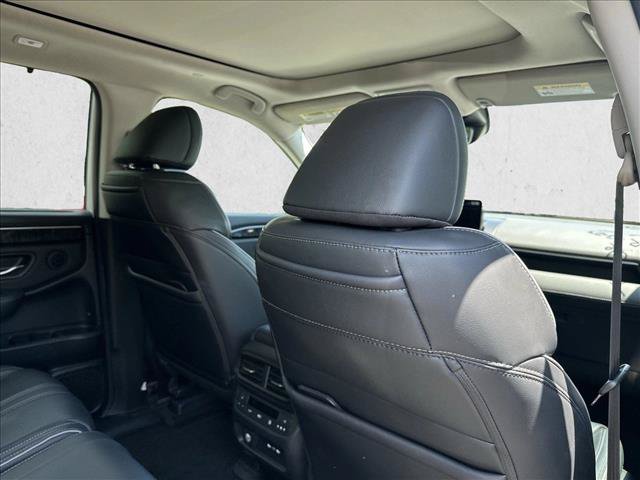 Used 2024 Honda Pilot Elite image 22