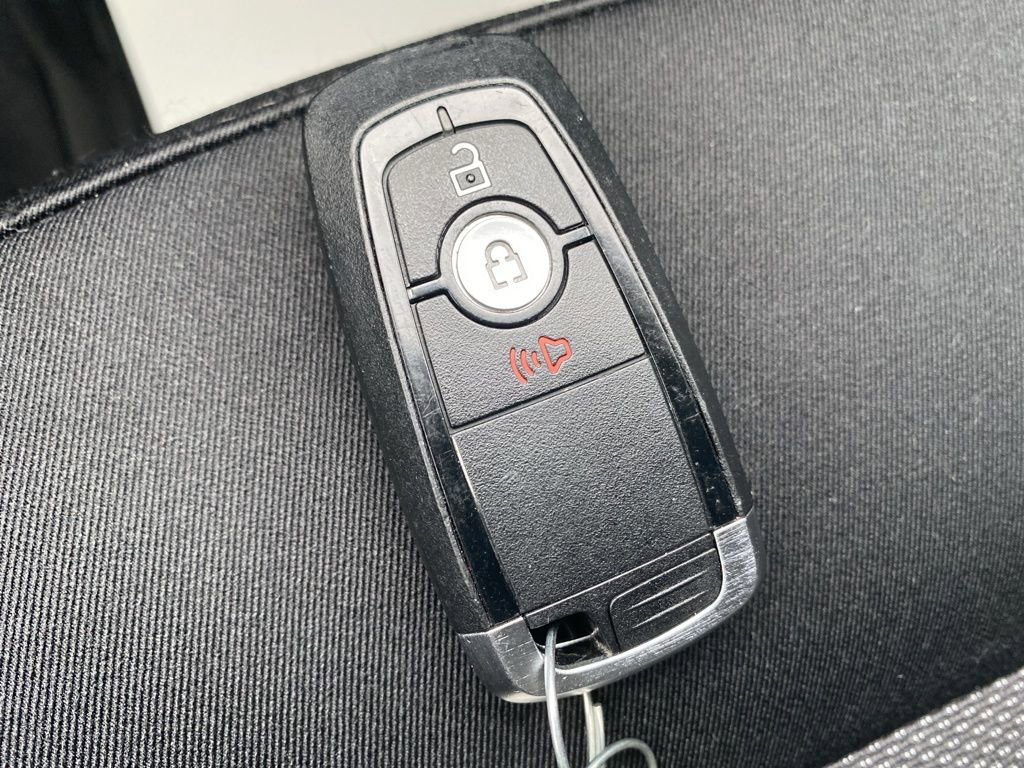 Used 2022 Ford Edge SE w/ Cargo Accessory Package image 29