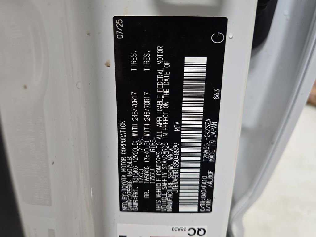 Certified 2025 Toyota 4Runner SR5 image 36