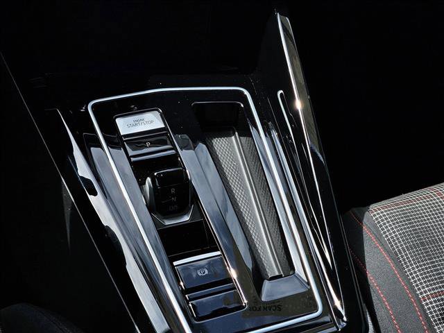 Used 2023 Volkswagen GTI 40th Anniversary Edition FWD image 20
