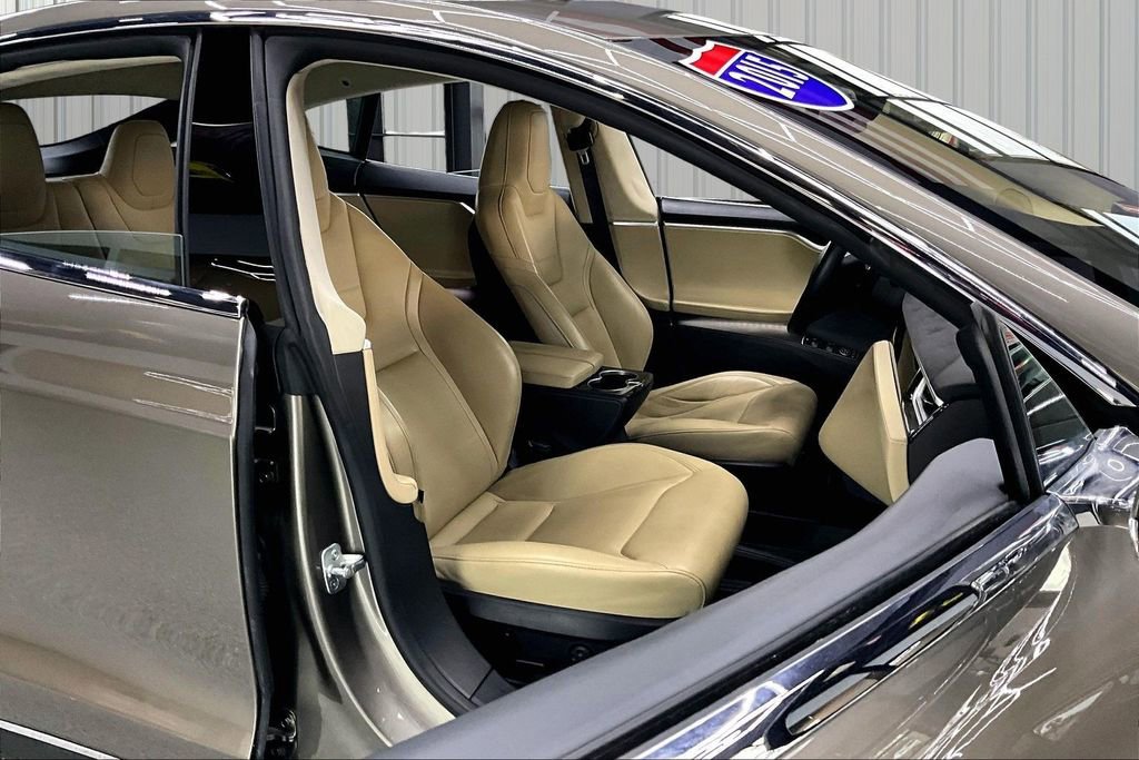 Used 2015 Tesla Model S 90D image 28