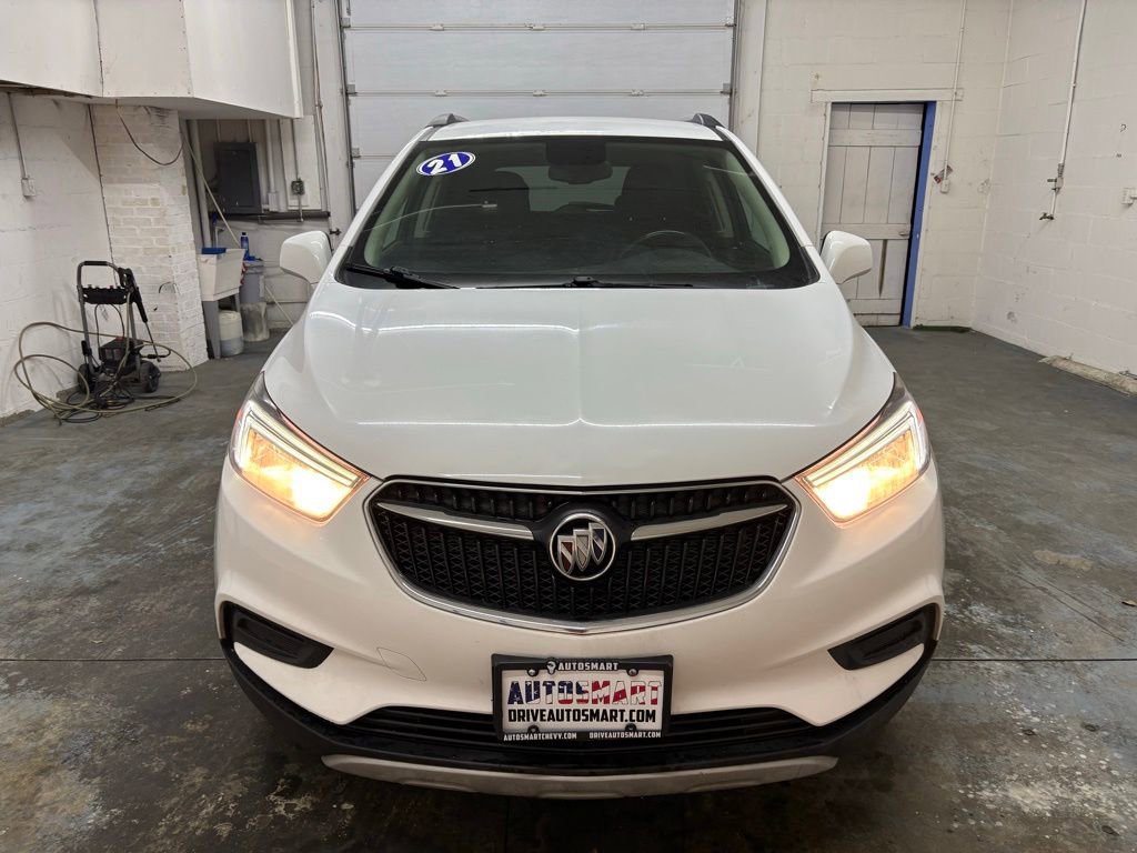 Used 2021 Buick Encore Preferred AWD/4WD image 23