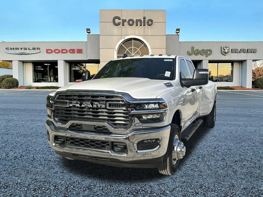 New 2026 RAM 3500 Tradesman AWD/4WD image 7