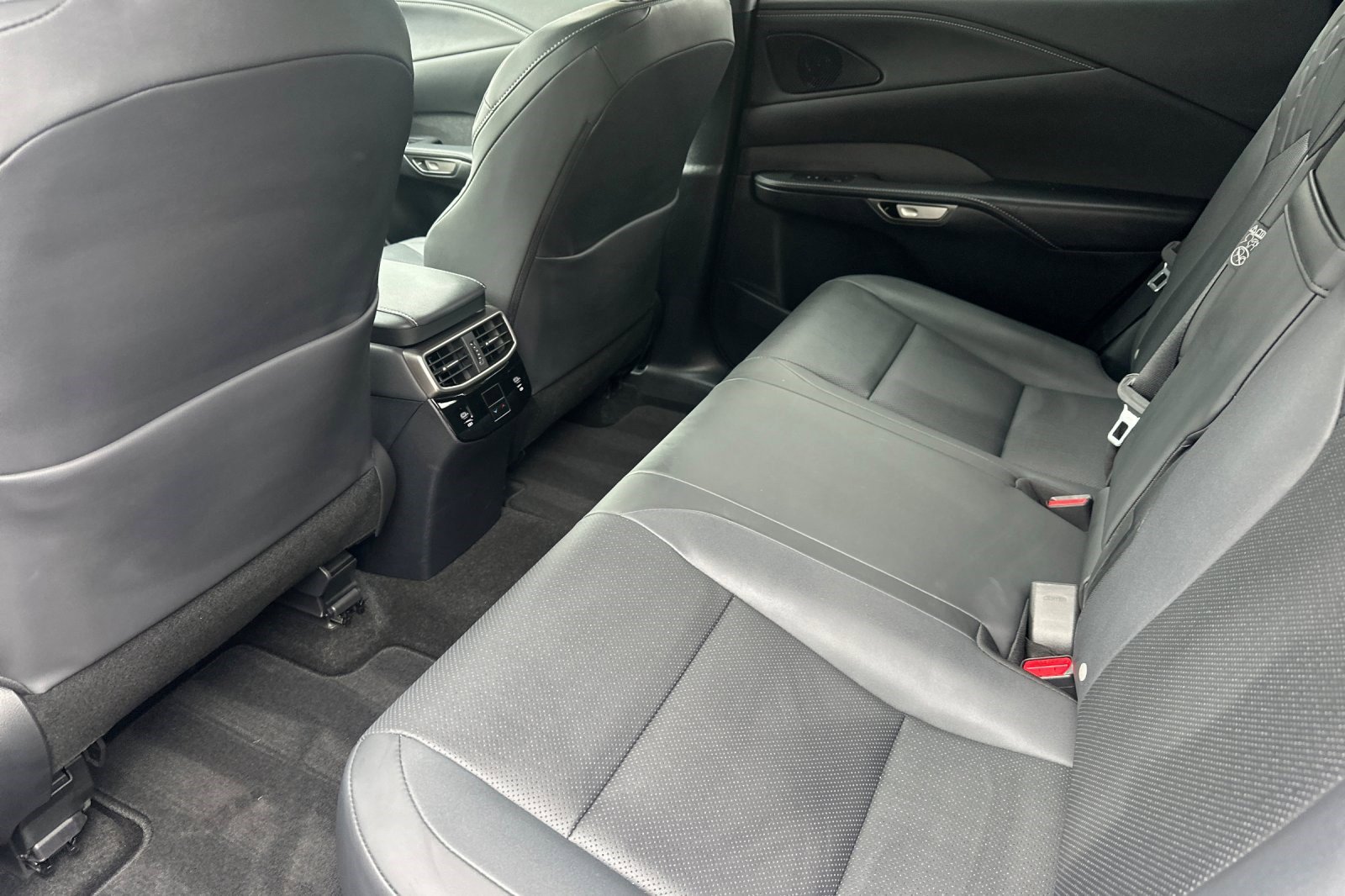 Used 2025 Lexus RX 350 Premium FWD image 15