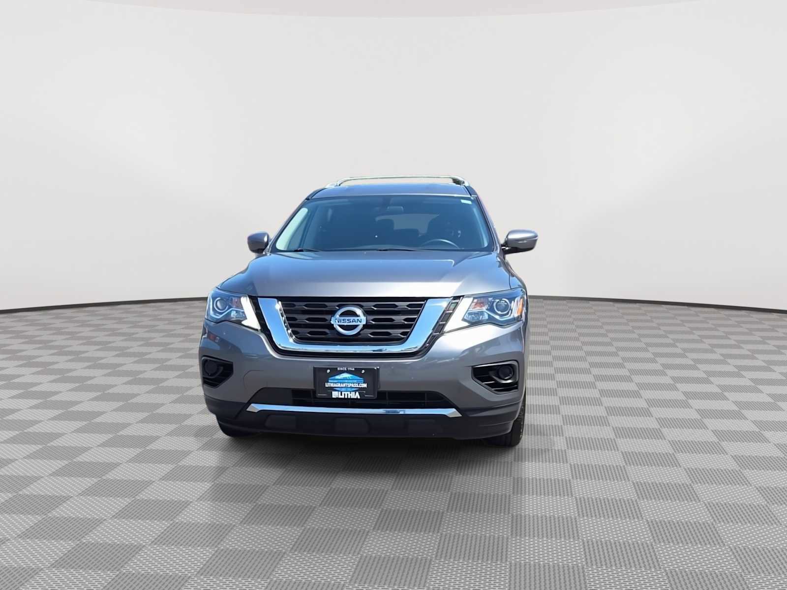 Used 2020 Nissan Pathfinder S AWD/4WD image 3