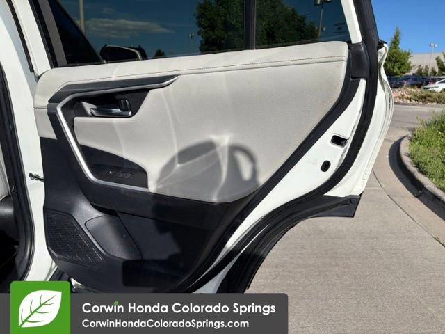 Used 2022 Toyota RAV4 Limited AWD/4WD image 19