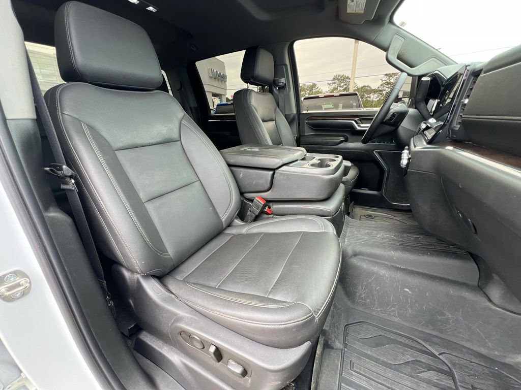 Used 2024 GMC Sierra 2500 SLT w/ LPO, GMC Protection Package image 36
