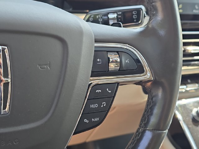 Used 2021 Lincoln Navigator Reserve w/ Luxury Package AWD/4WD image 13