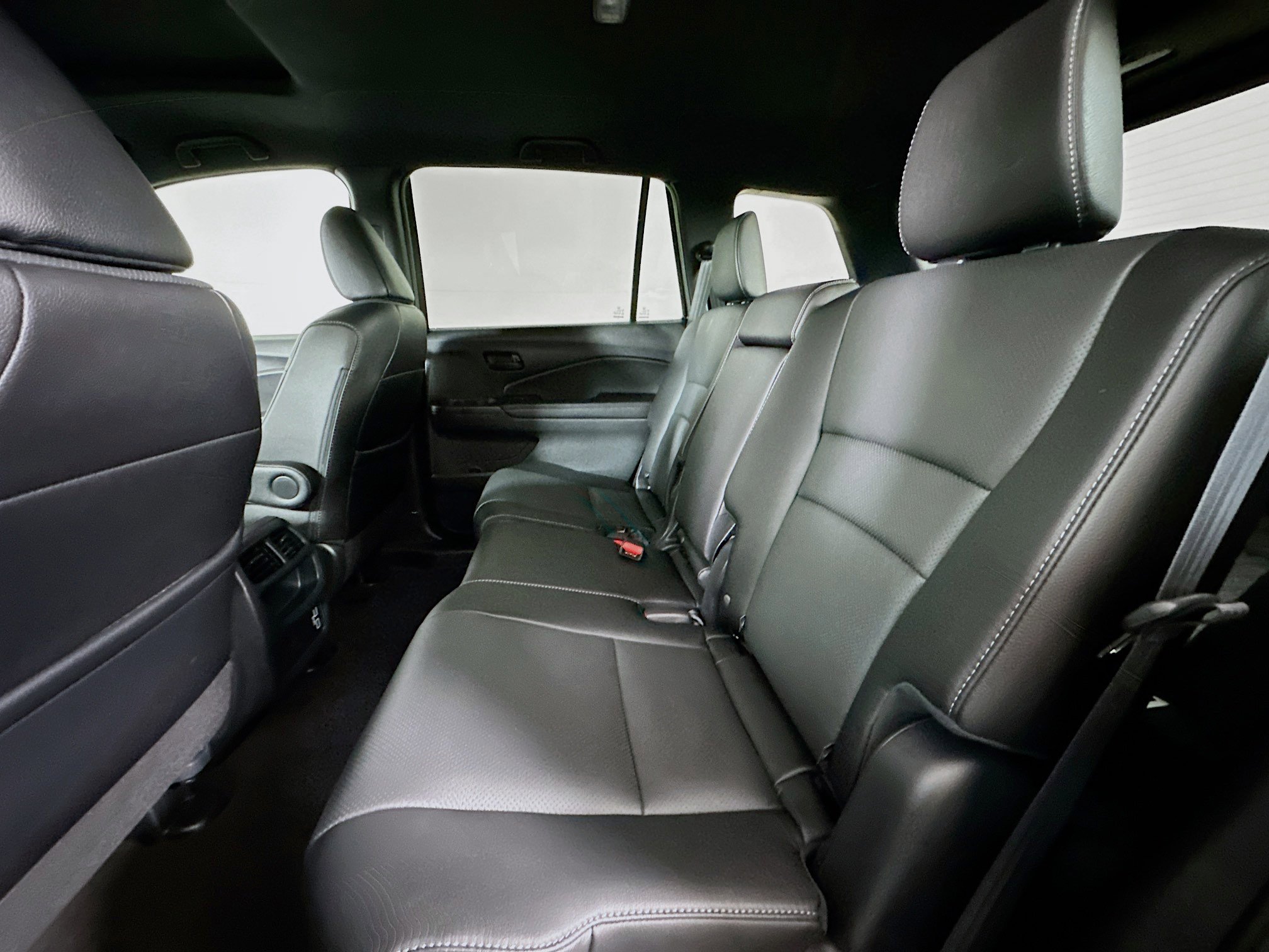 Used 2023 Honda Passport EX-L image 27