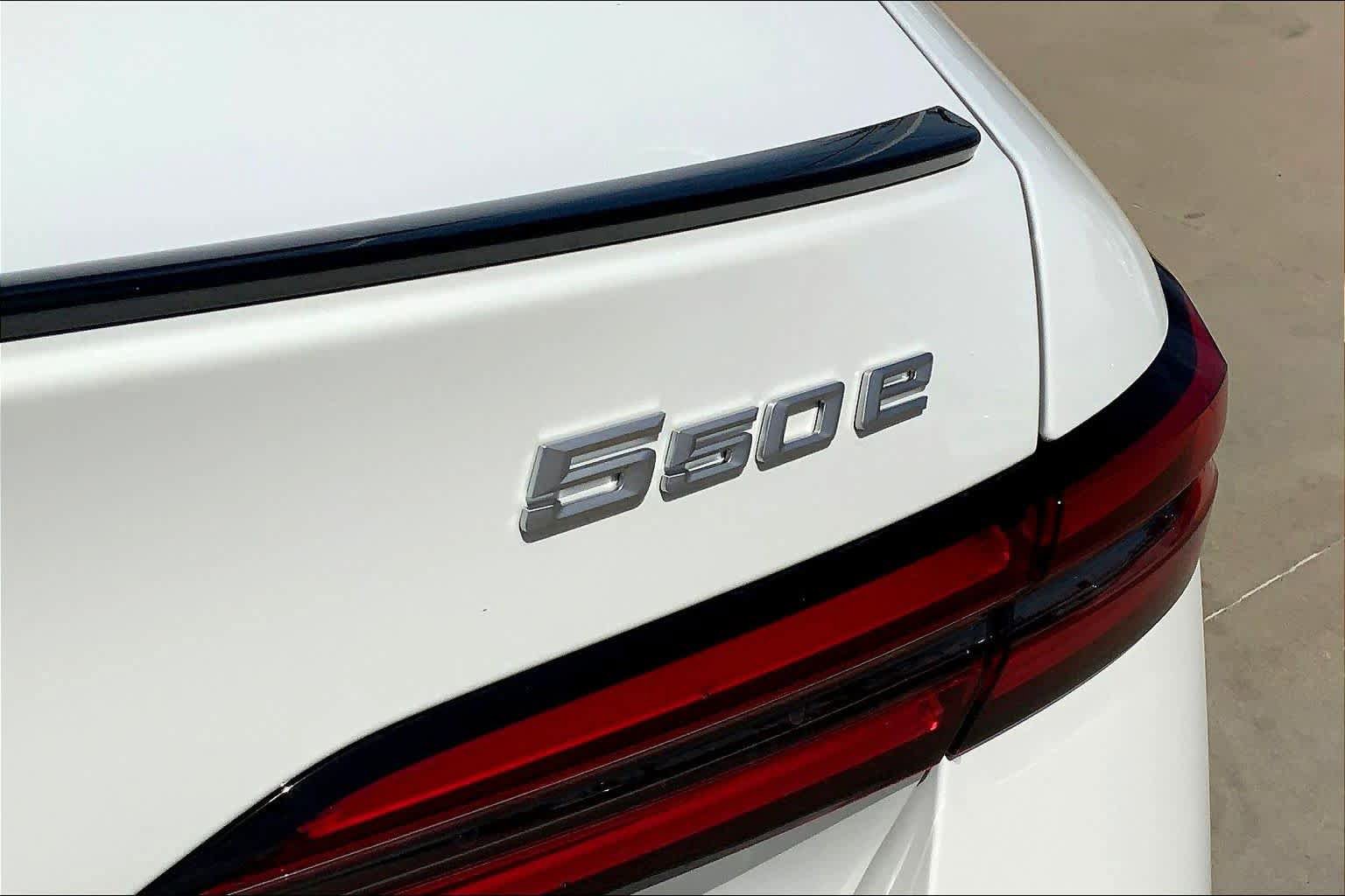 New 2026 BMW 550e xDrive AWD/4WD image 15