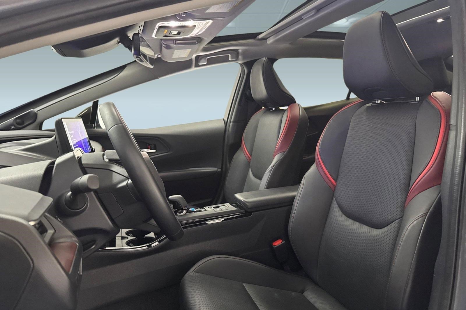 Used 2023 Toyota Prius Prime Premium image 22