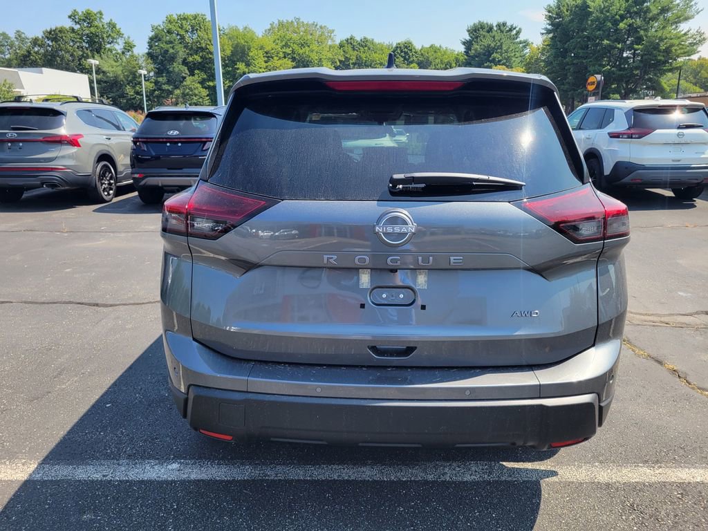New 2026 Nissan Rogue S image 4
