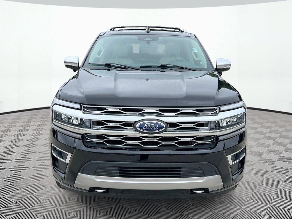 Used 2022 Ford Expedition Max Platinum AWD/4WD image 2