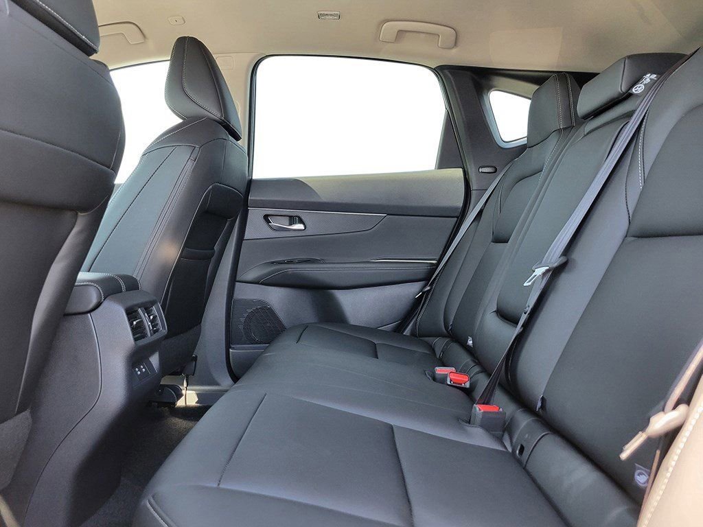 New 2025 Nissan Murano SV image 17