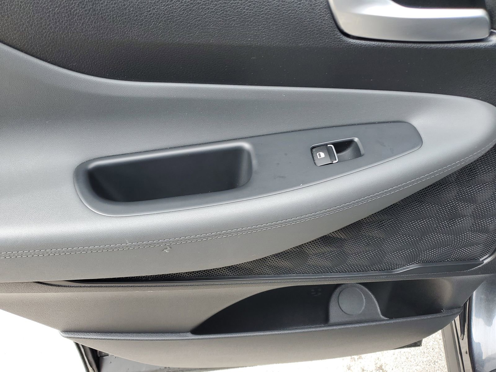 Used 2021 Hyundai Santa Fe SEL FWD image 15