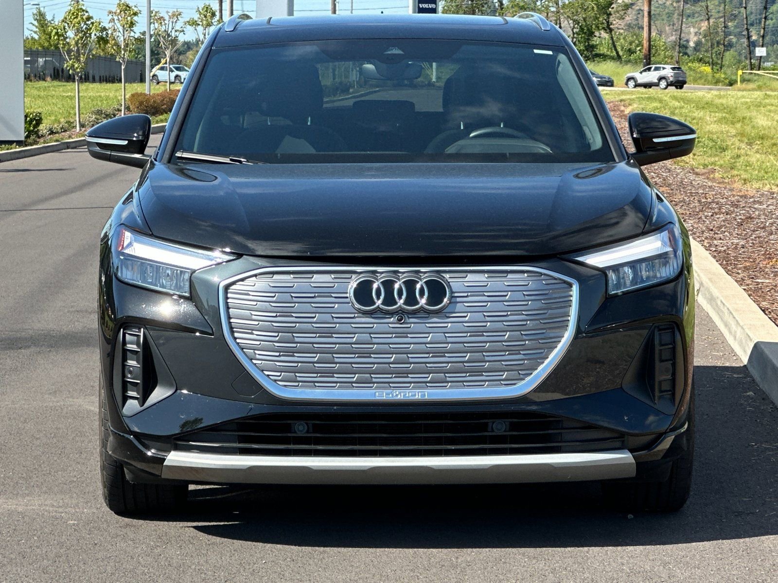 Used 2023 Audi Q4 e-tron Premium Plus w/ Premium Plus RWD image 8