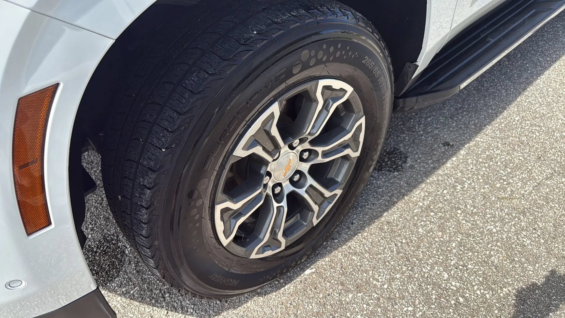 Used 2025 Chevrolet Tahoe LT RWD image 9