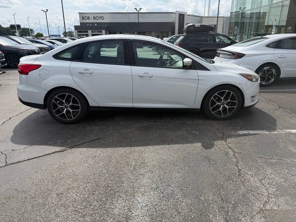Used 2017 Ford Focus SEL w/ Interior Protection Package FWD image 3