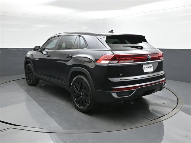 New 2026 Volkswagen Atlas Cross Sport SE image 5