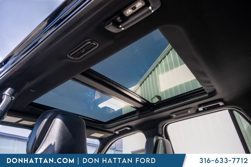 Used 2019 Lincoln Navigator Reserve image 23