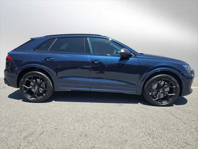 New 2025 Audi RS Q8 performance image 2