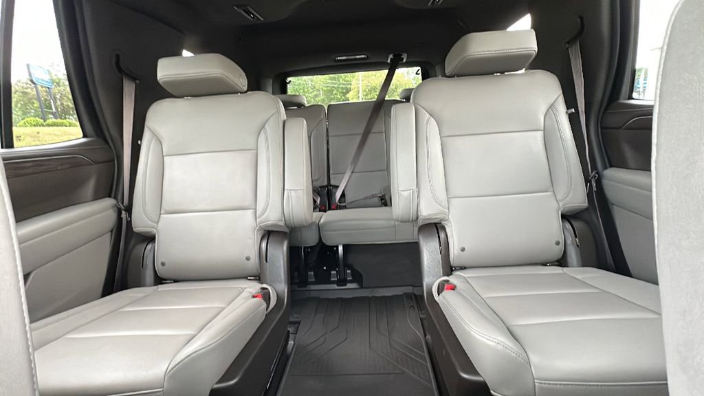 Used 2023 Chevrolet Tahoe Z71 image 23