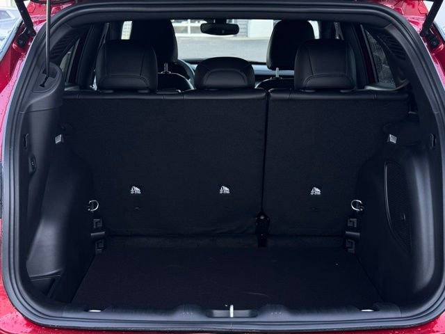 New 2026 Jeep Compass Latitude w/ Sun and Sound Group image 11