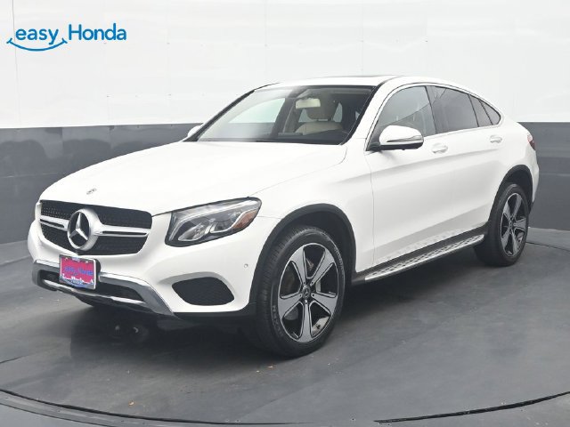 Used 2019 Mercedes-Benz GLC 300 4MATIC Coupe image 3