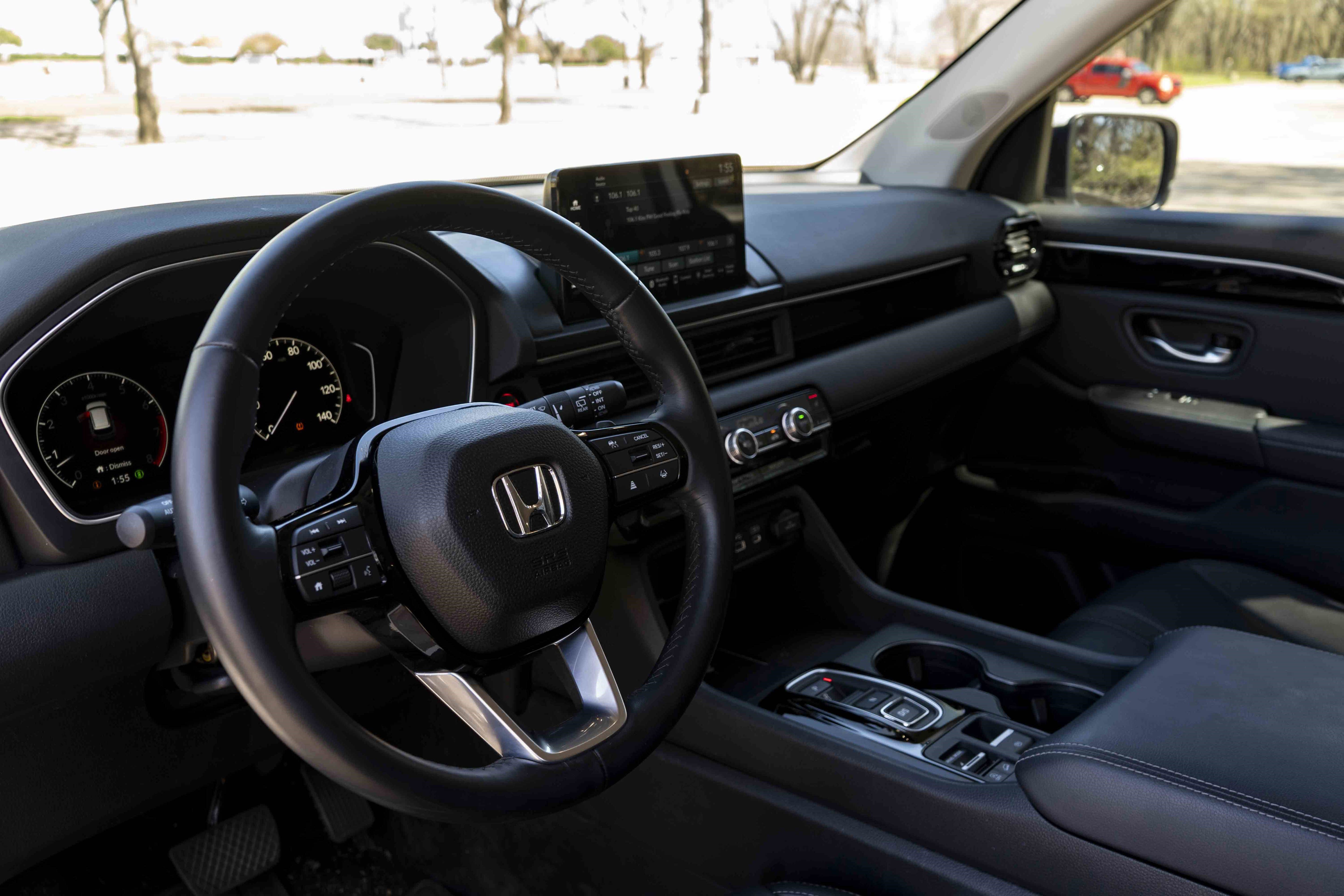 Used 2025 Honda Pilot EX-L image 13