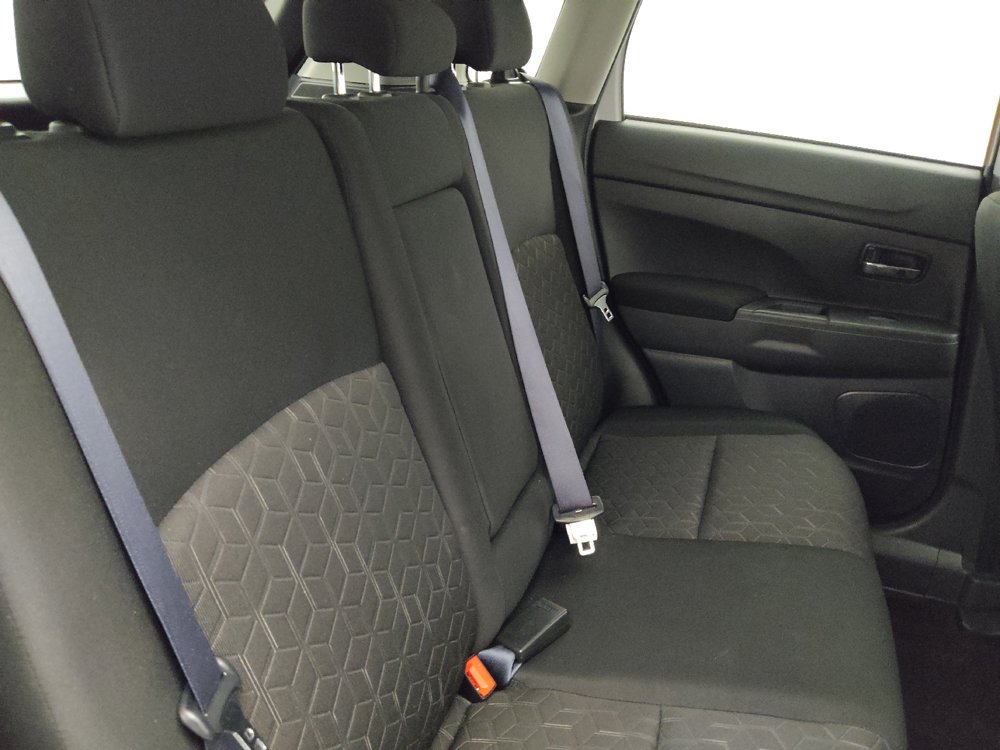 Used 2025 Mitsubishi Outlander Sport ES AWD/4WD image 19
