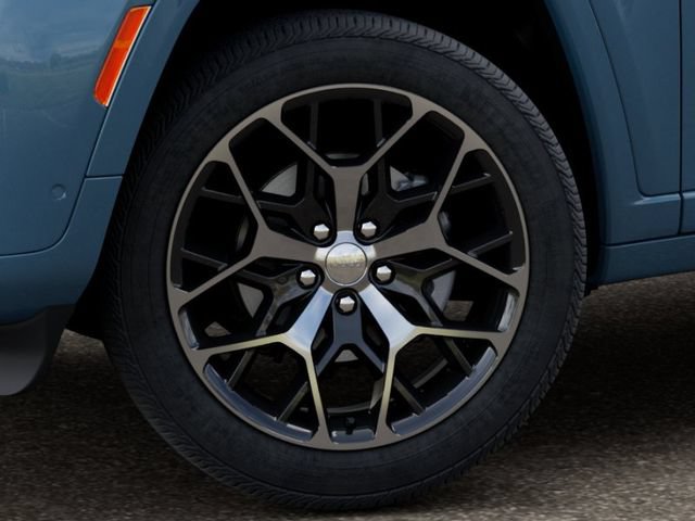 New 2026 Jeep Grand Cherokee Summit AWD/4WD image 9