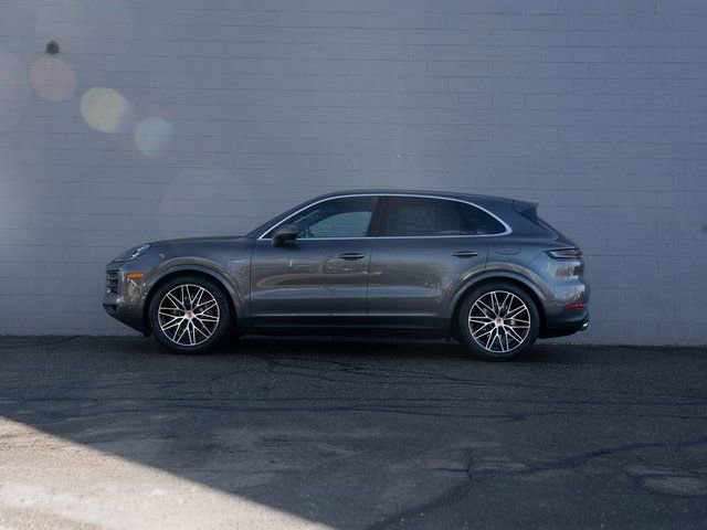 New 2026 Porsche Cayenne E-Hybrid AWD/4WD image 2