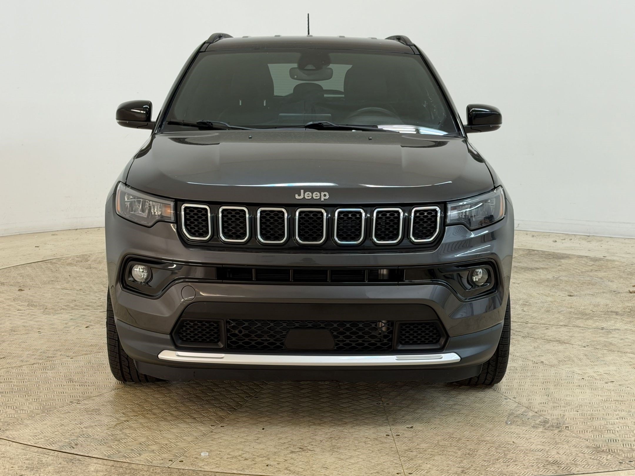 Used 2023 Jeep Compass Limited AWD/4WD image 6