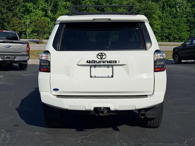 Used 2023 Toyota 4Runner SR5 Premium w/ Moonroof Package AWD/4WD image 5