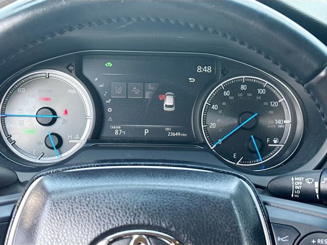 Used 2024 Toyota Venza LE AWD/4WD image 12