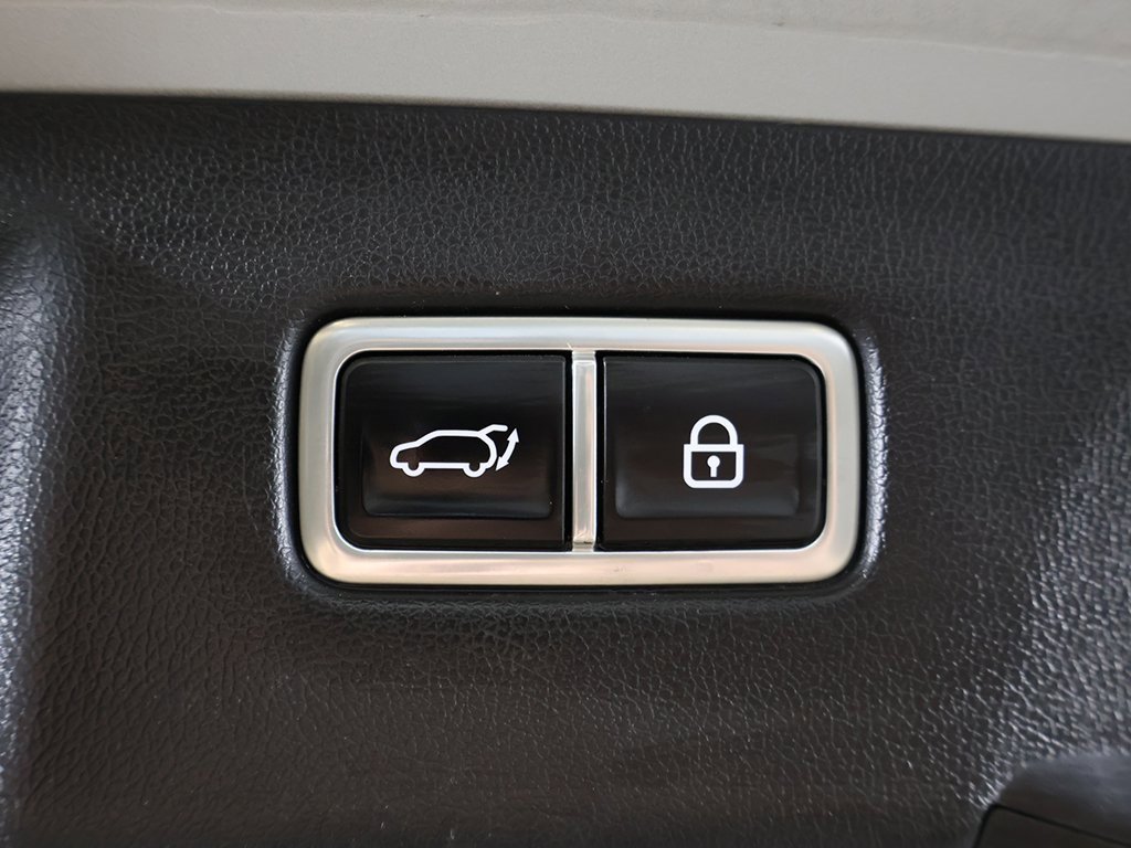 Used 2022 Kia Sorento EX w/ Panoramic Sunroof Package image 57