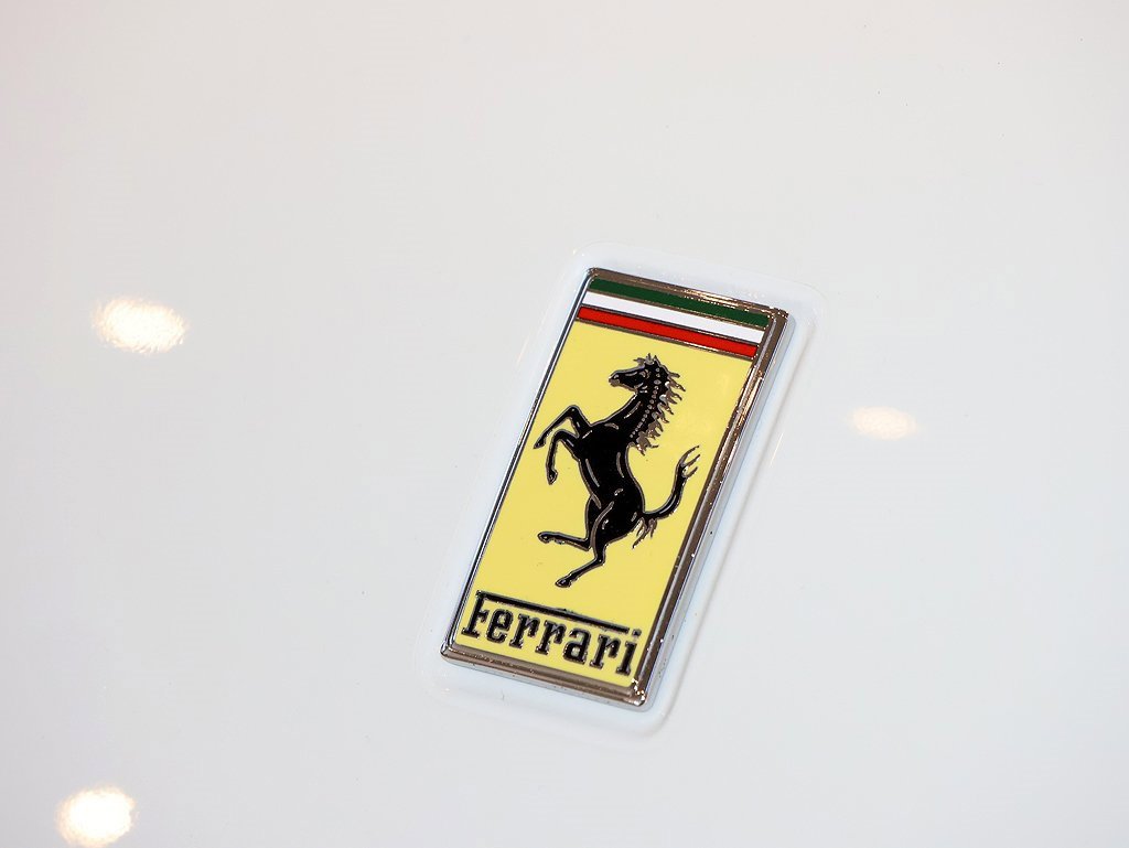 Certified 2018 Ferrari GTC4Lusso image 25