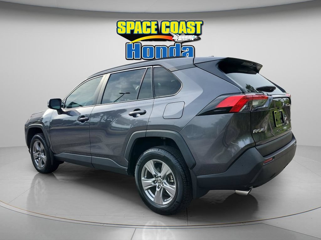 Used 2024 Toyota RAV4 XLE w/ Convenience Package FWD image 5