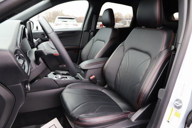 Used 2025 Ford Escape ST-Line Elite w/ Premium Technology Package image 15