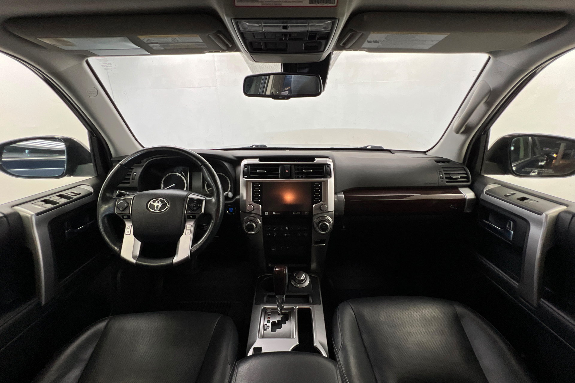 Used 2023 Toyota 4Runner Limited AWD/4WD image 10