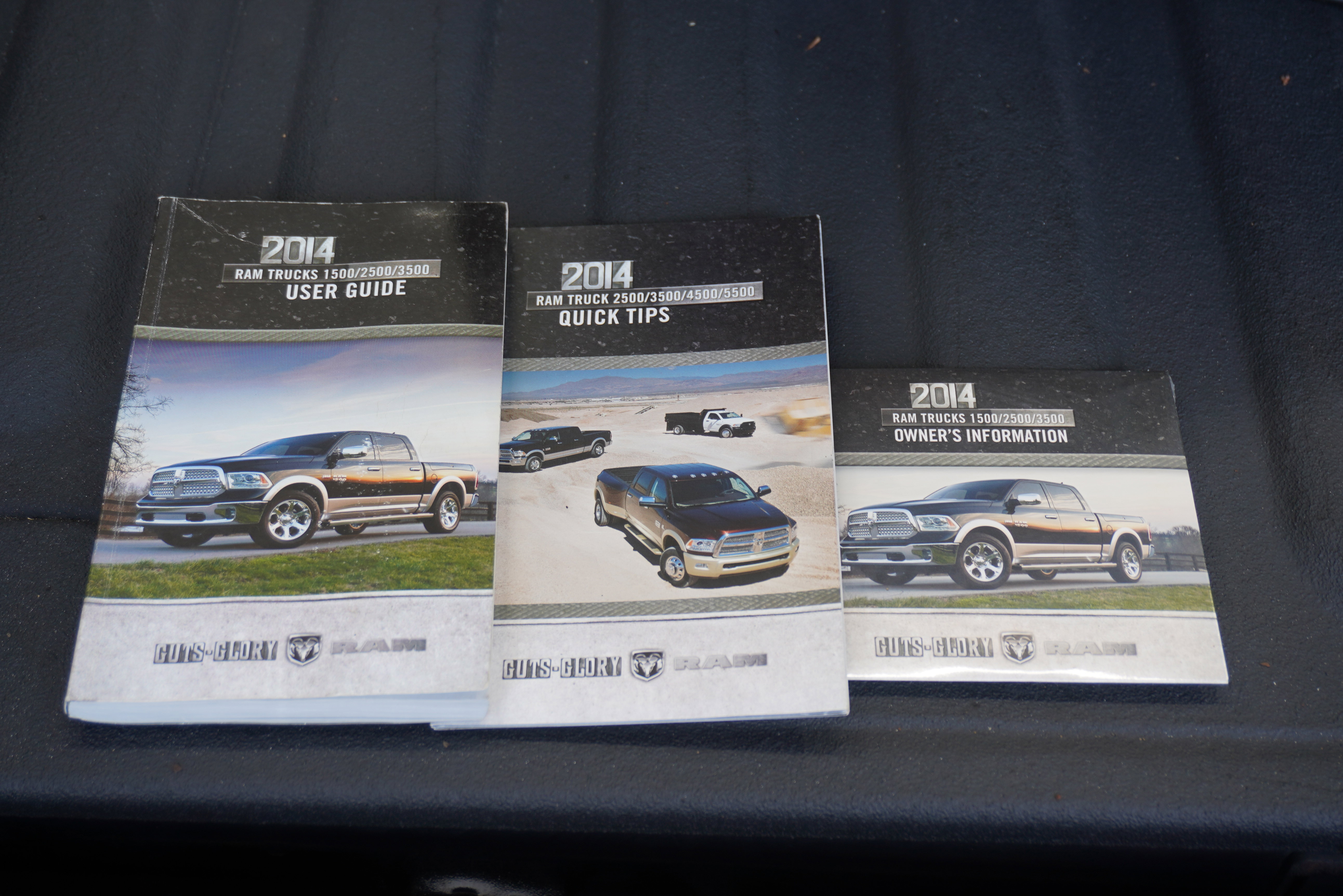 Used 2014 RAM 3500 Laramie w/ Convenience Group RWD image 23