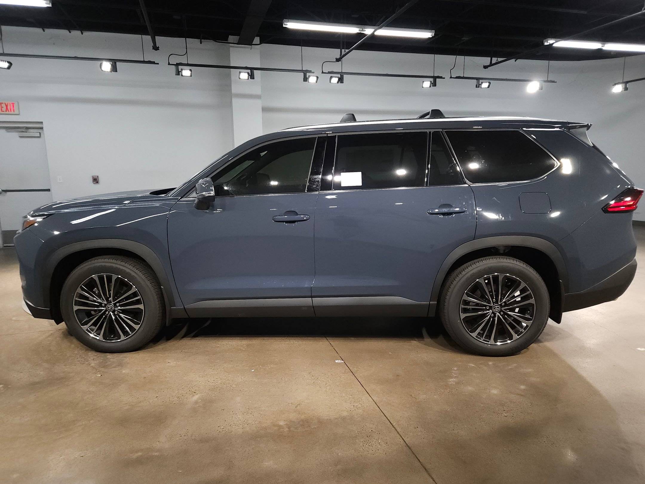 New 2026 Toyota Grand Highlander AWD Hybrid image 4