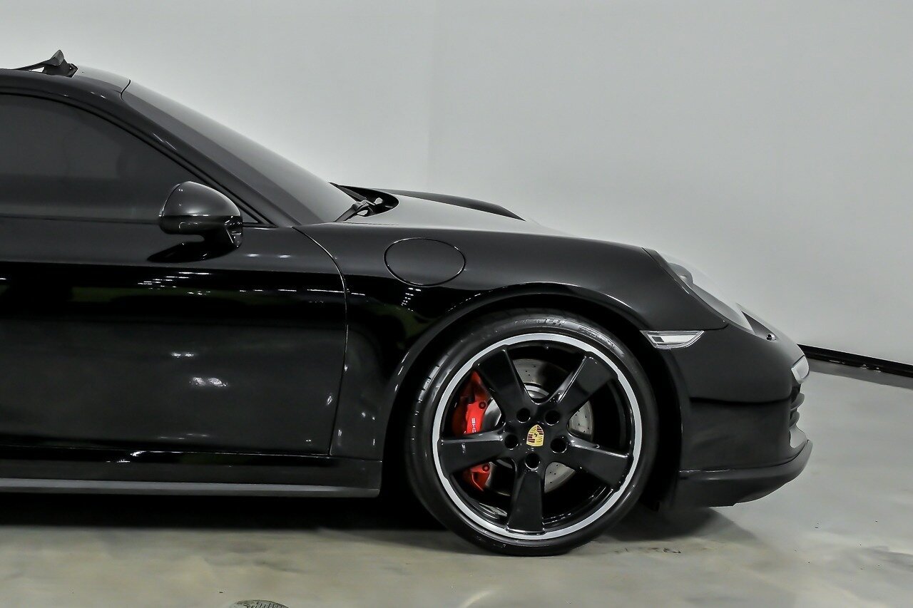 Used 2015 Porsche 911 Turbo AWD/4WD image 14