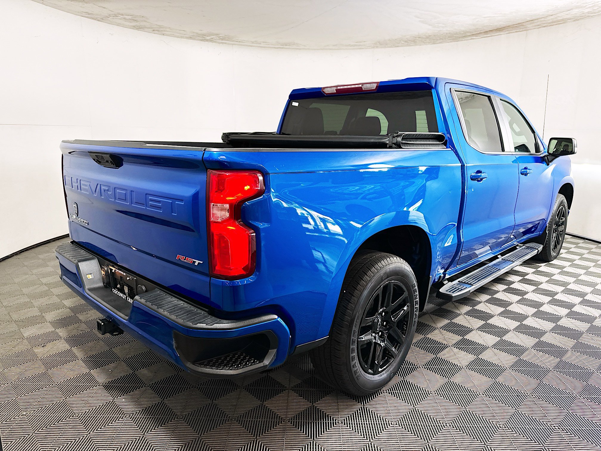 Used 2022 Chevrolet Silverado 1500 RST RWD image 3