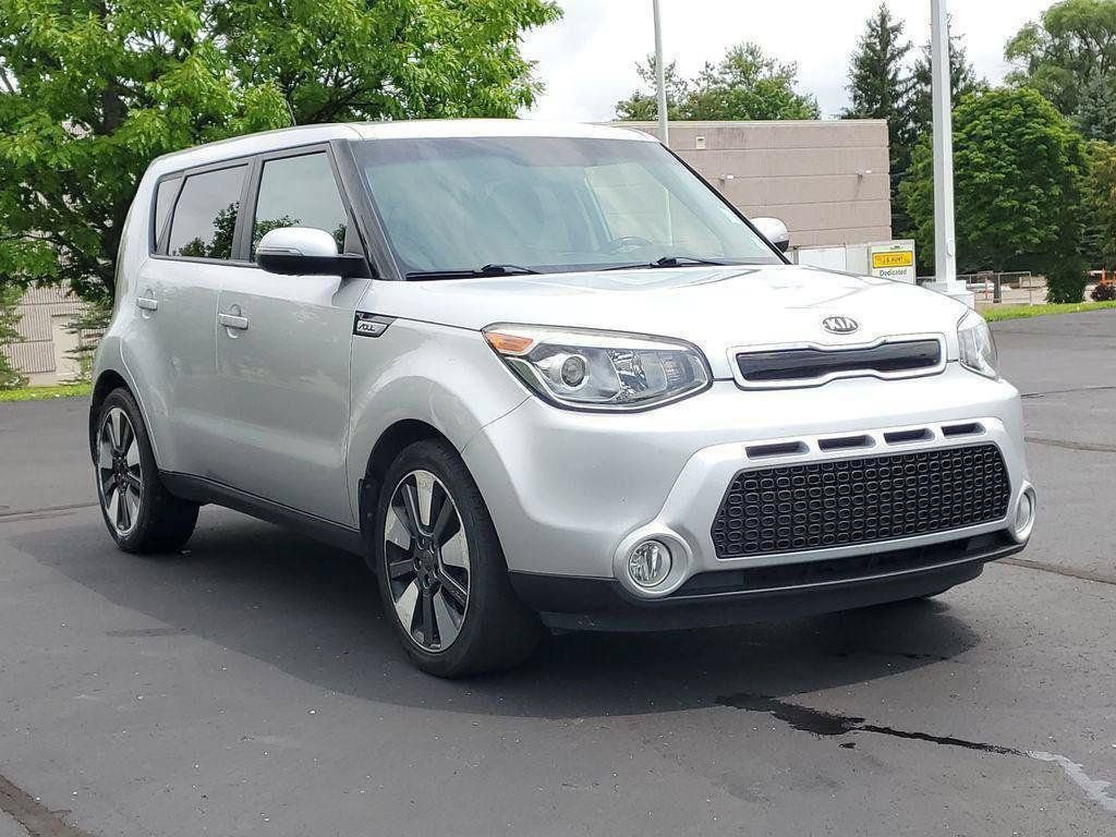 Used 2015 Kia Soul ! FWD image 2