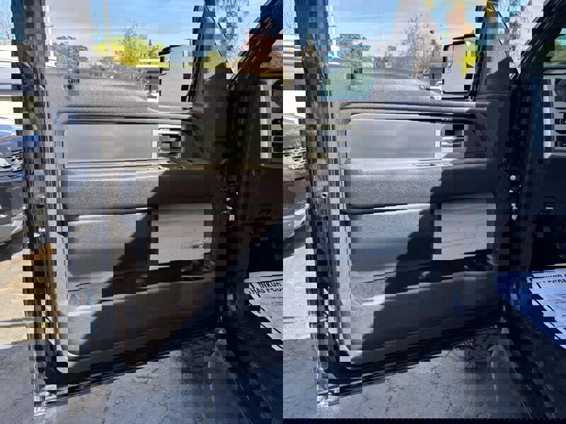 Used 2013 Ford F150 Raptor w/ Luxury Equipment Group image 15